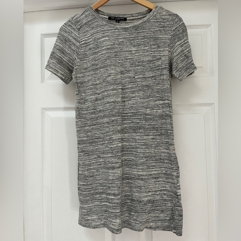 One Clothing Los Angeles  cotton blend casual dress size medium
